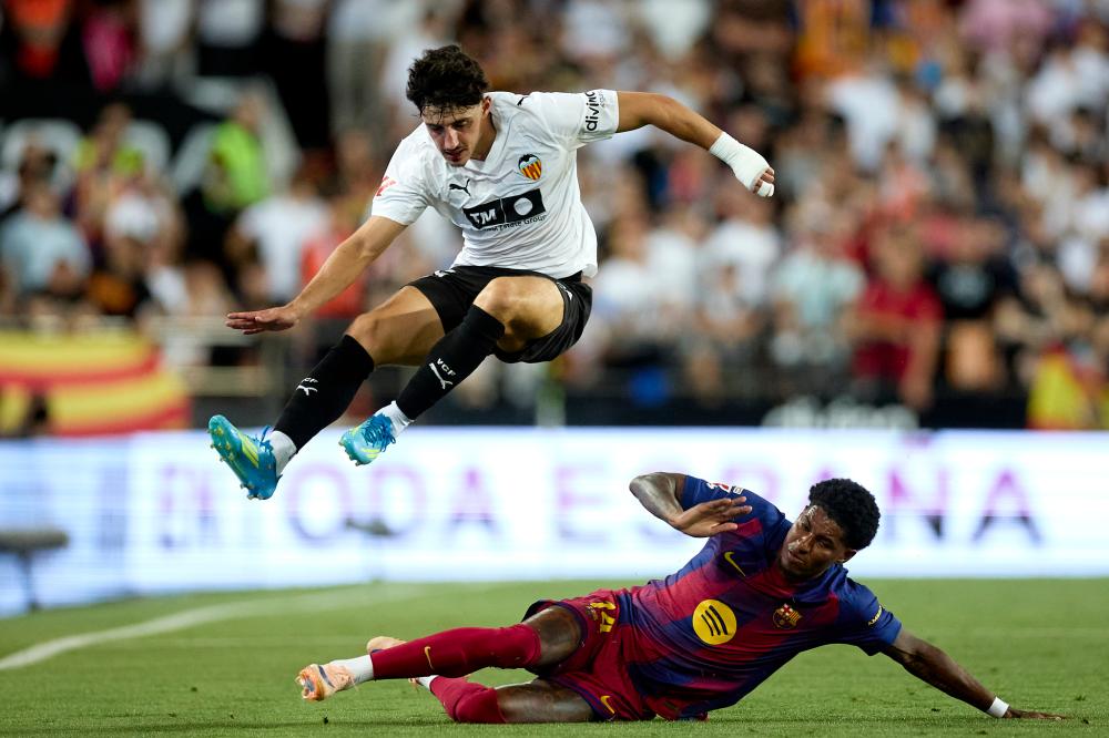 范佩西辉煌足球生涯高光与竞技价值解析